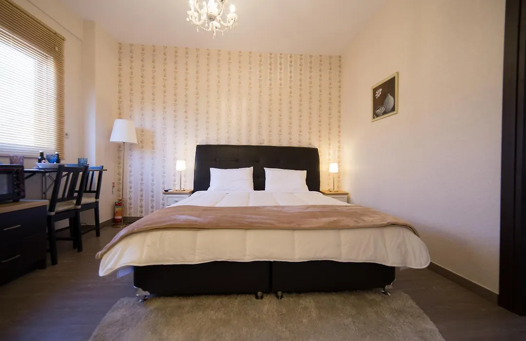 Margarita'S Suites-1