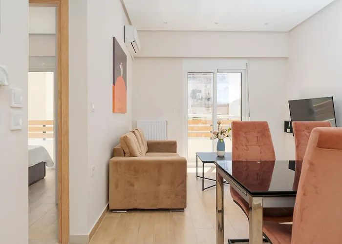 Comfy Apartment Near Acropolis