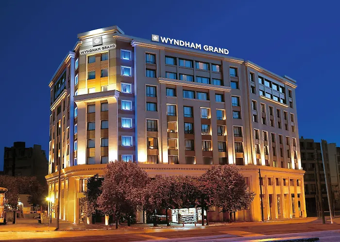 Wyndham Grand s